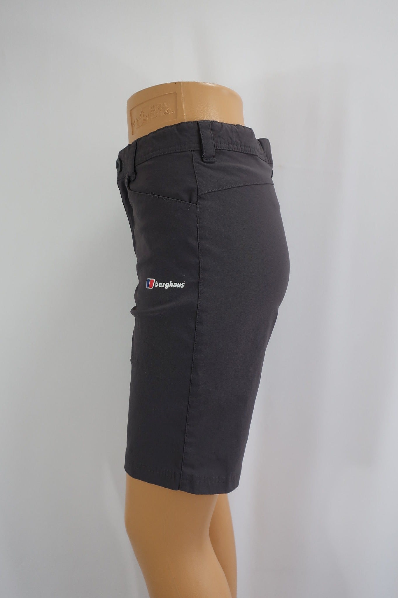 BERGHAUS šortai apie 160 ūgiui