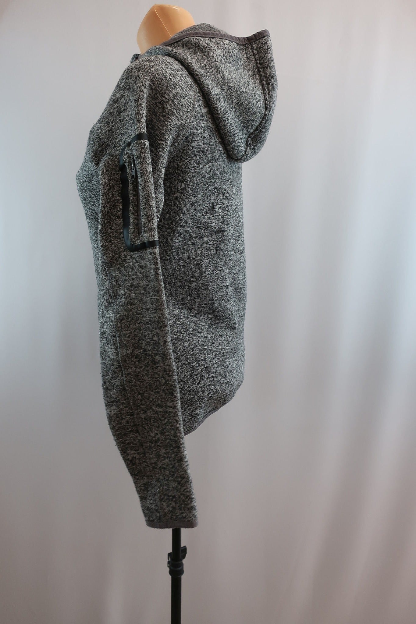 BLUE WEAR moteriškas šiltukas S dydis.