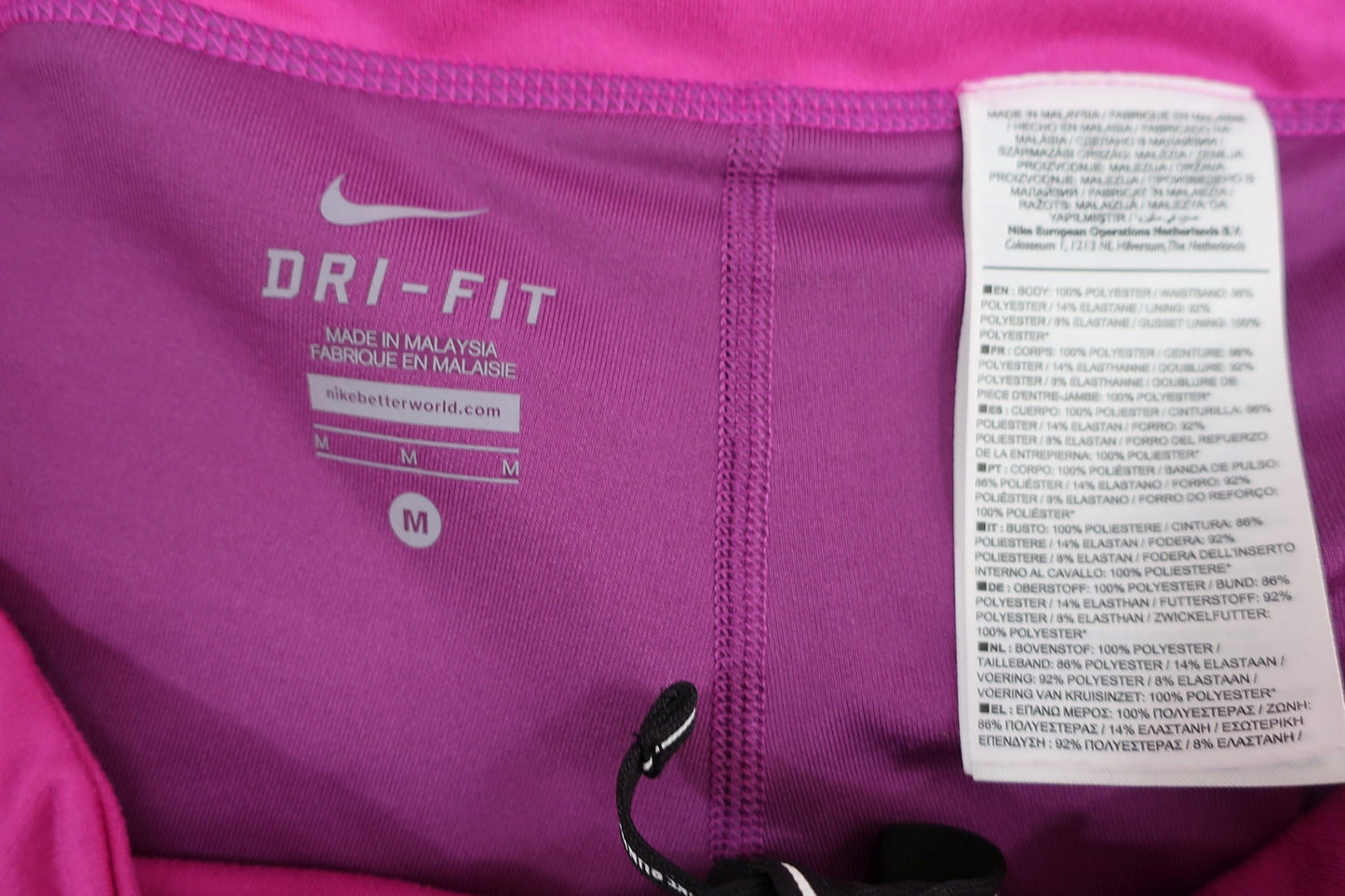 NIKE moteriški sportiniai šortai M dydis