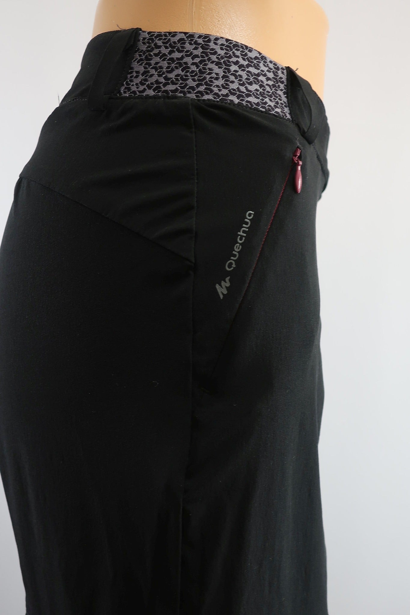 QUECHUA moteriškos laisvalaikio kelnės 40/42 dydis