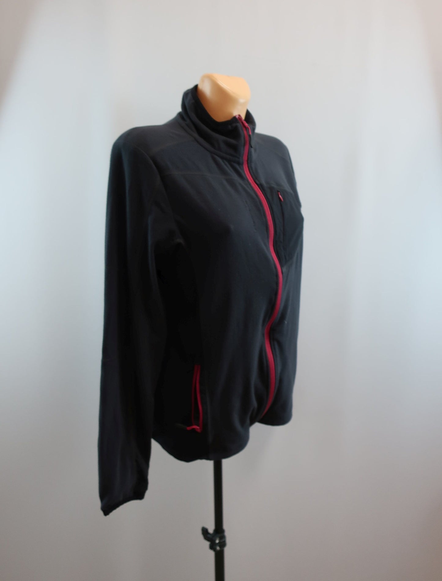 JOTUNHEIM moteriškas šiltukas 40 dydis