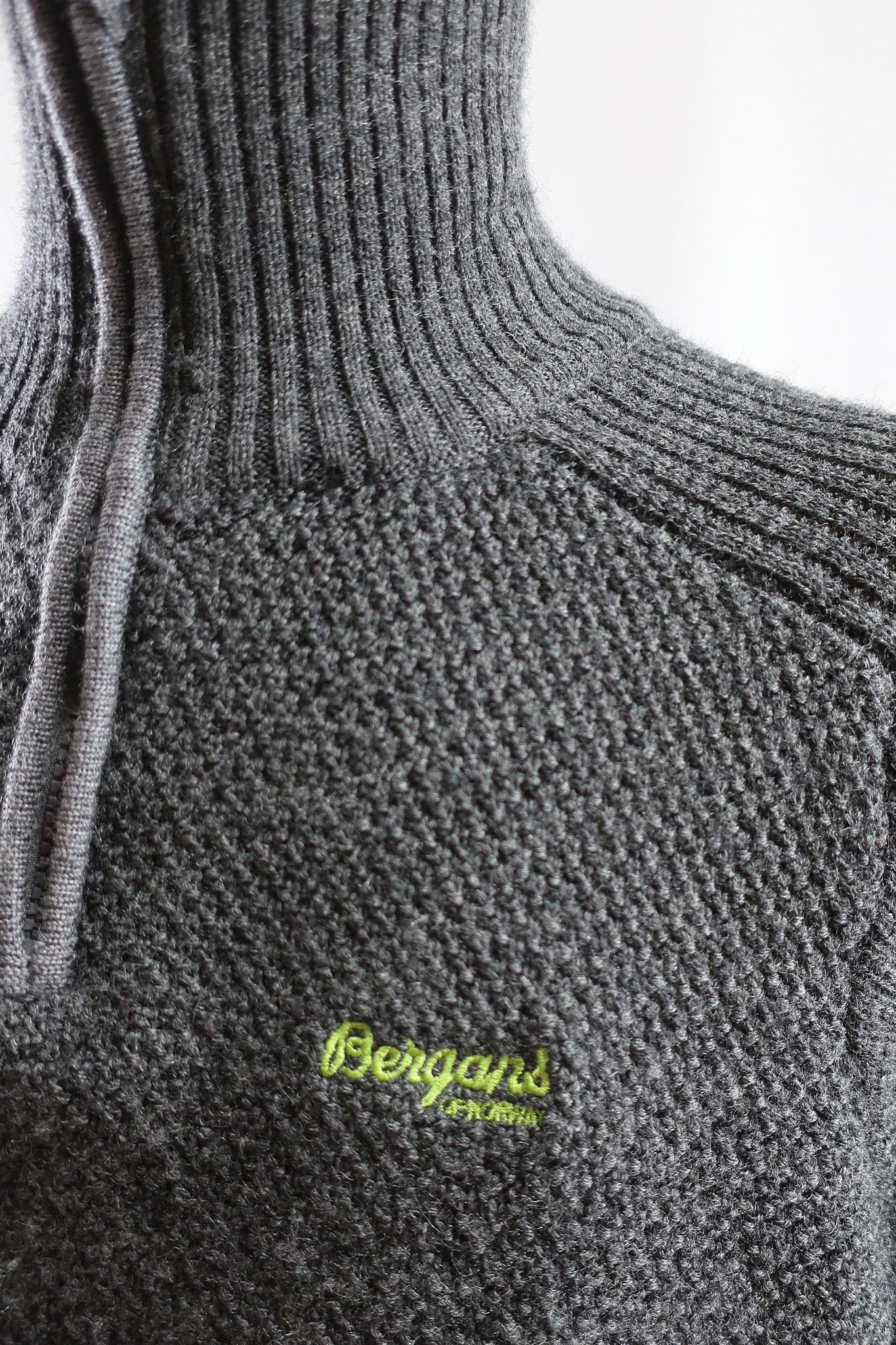 BERGANS vyriškas merino vilnos megztinis L/XL dydis