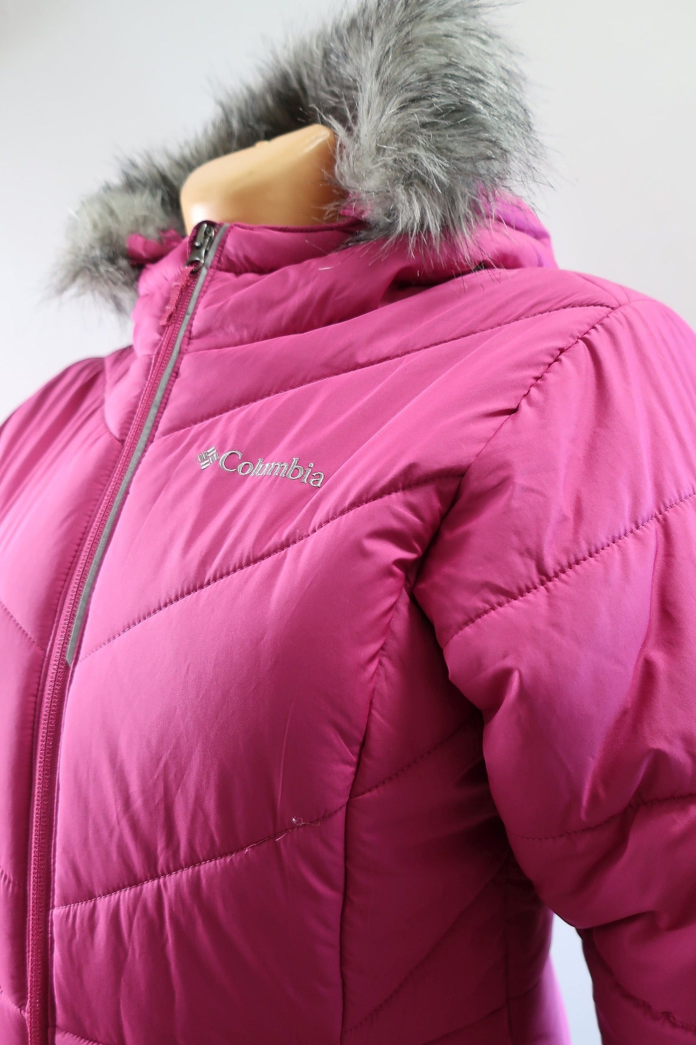 COLUMBIA striukė158/164 ūgiui