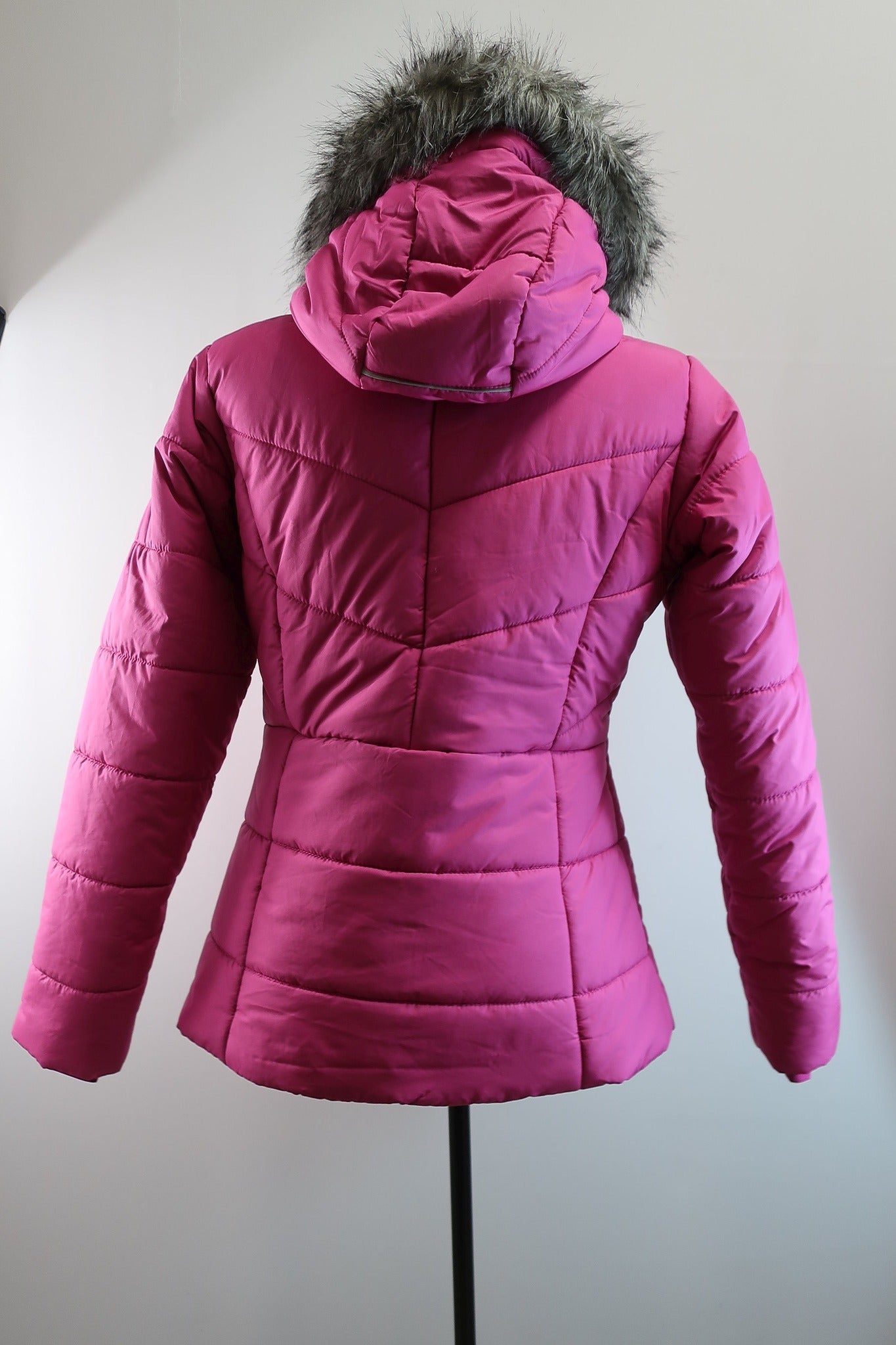 COLUMBIA striukė158/164 ūgiui