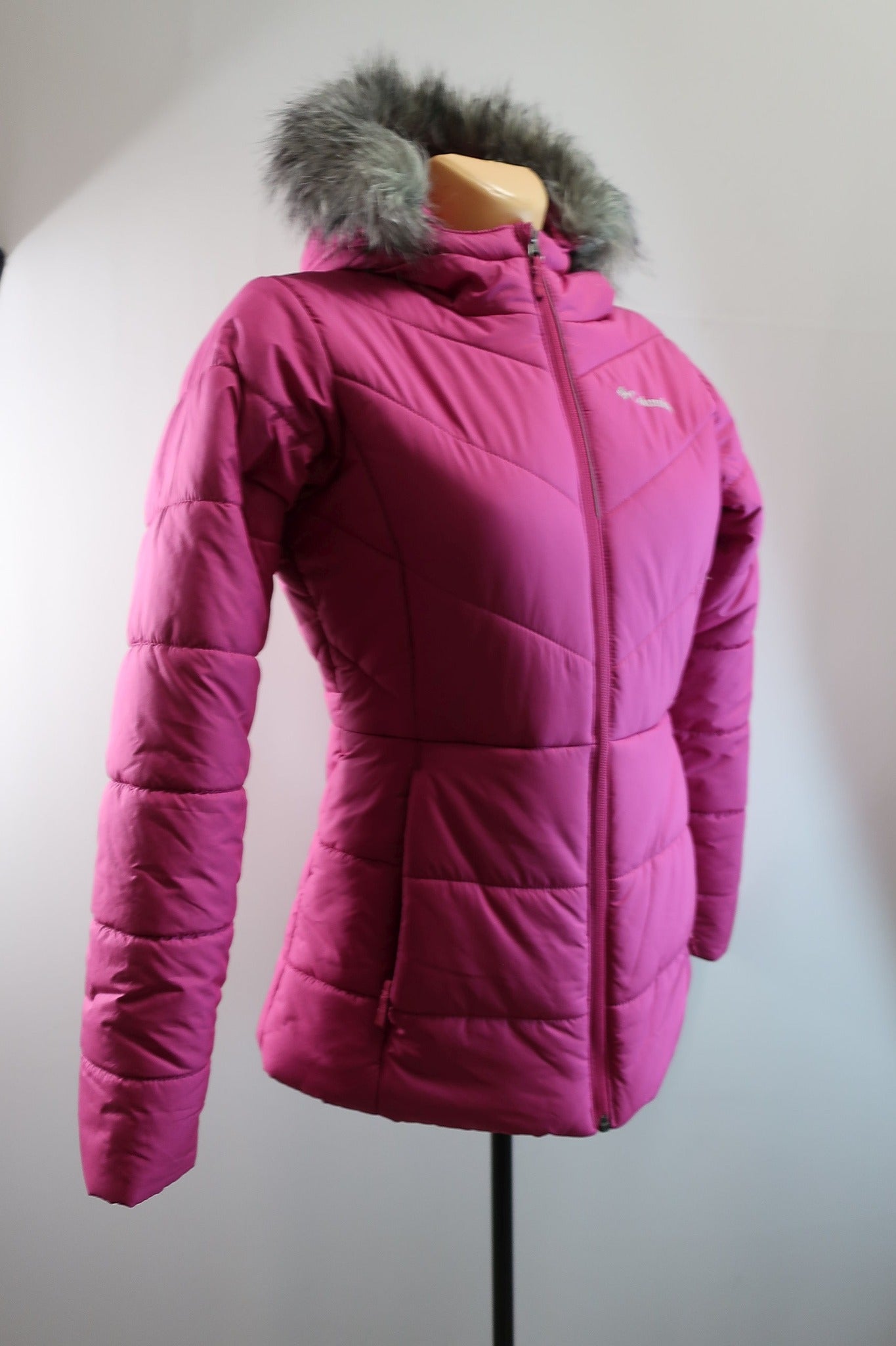 COLUMBIA striukė158/164 ūgiui