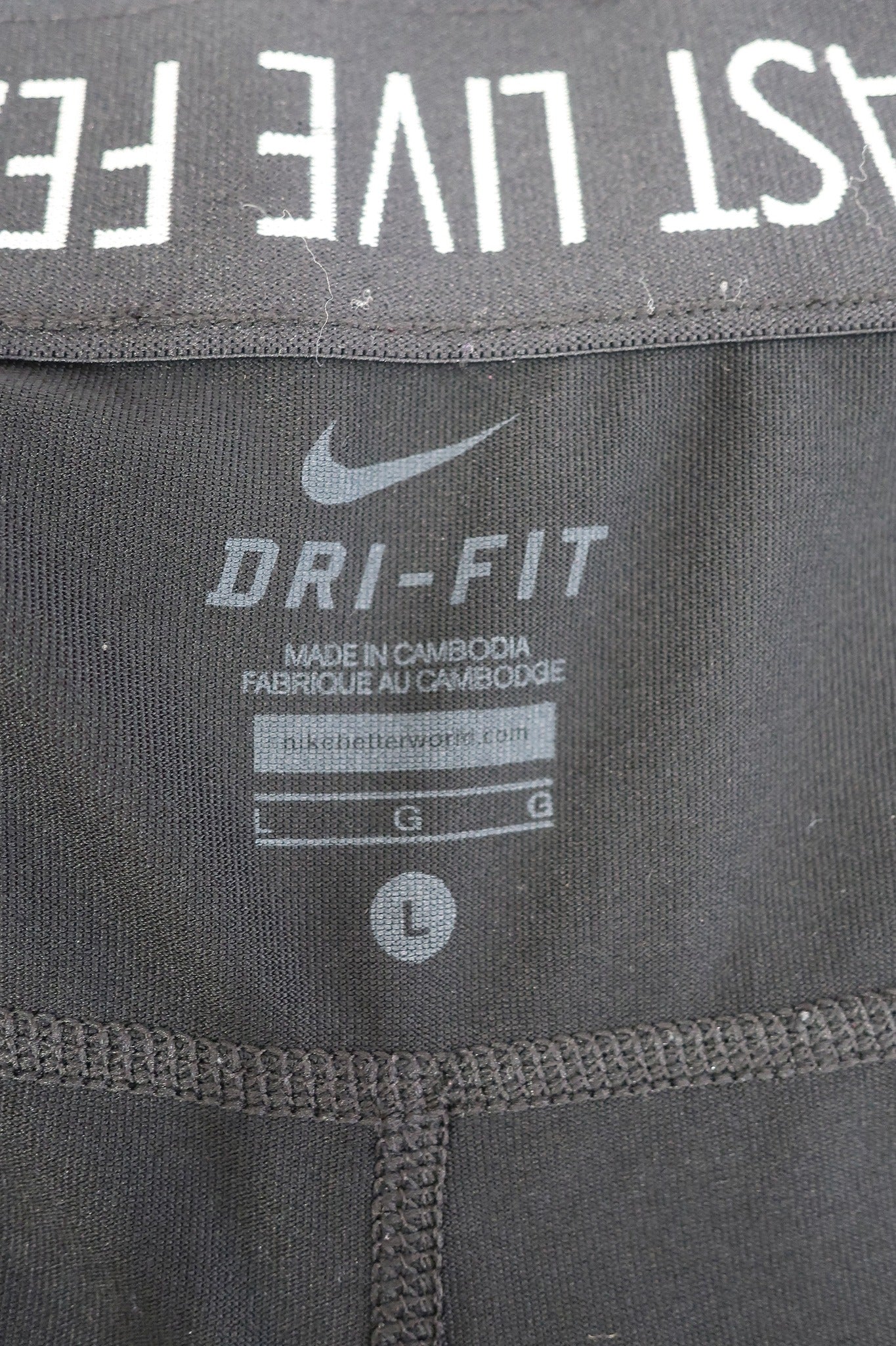 NIKE moteriški sportiniai šortai L dydis