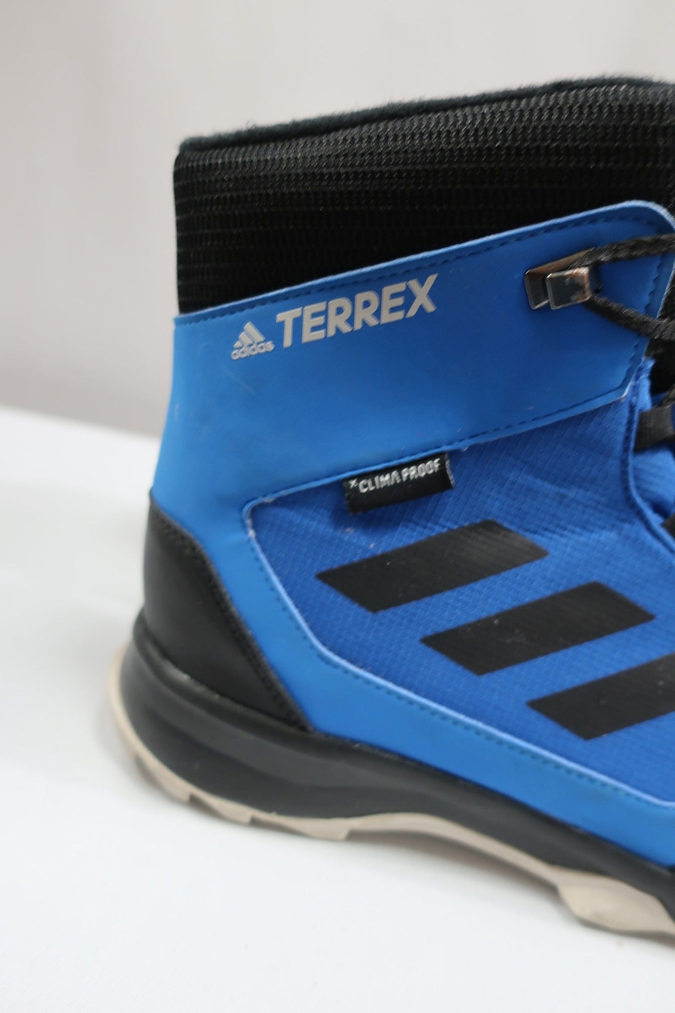 ADIDAS TERREX aulinukai su Primaloft 37/37,5 dydis