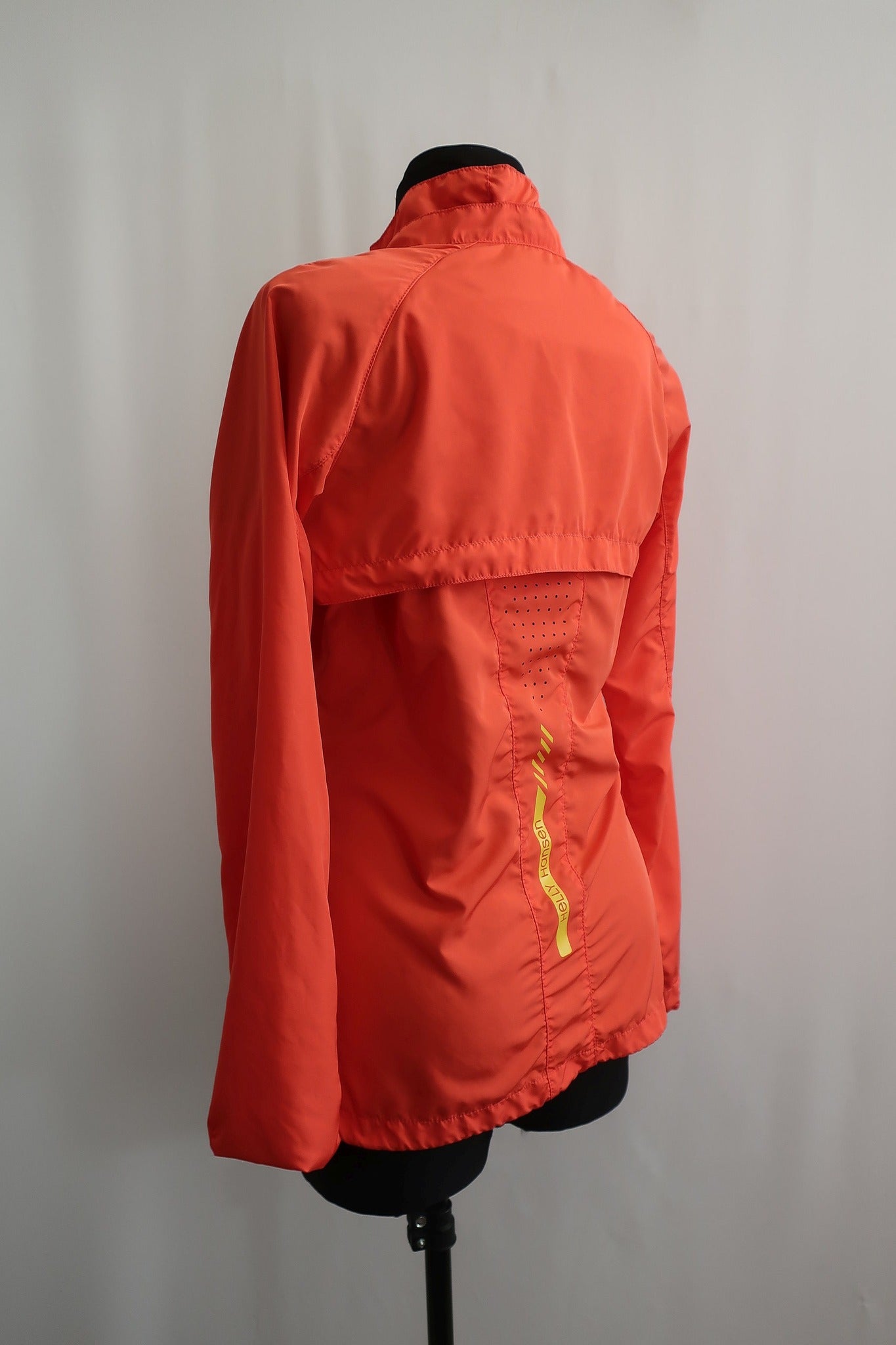 HELLY HANSEN moteriškas bėgimo švarkas/ striukė S/M dydis.