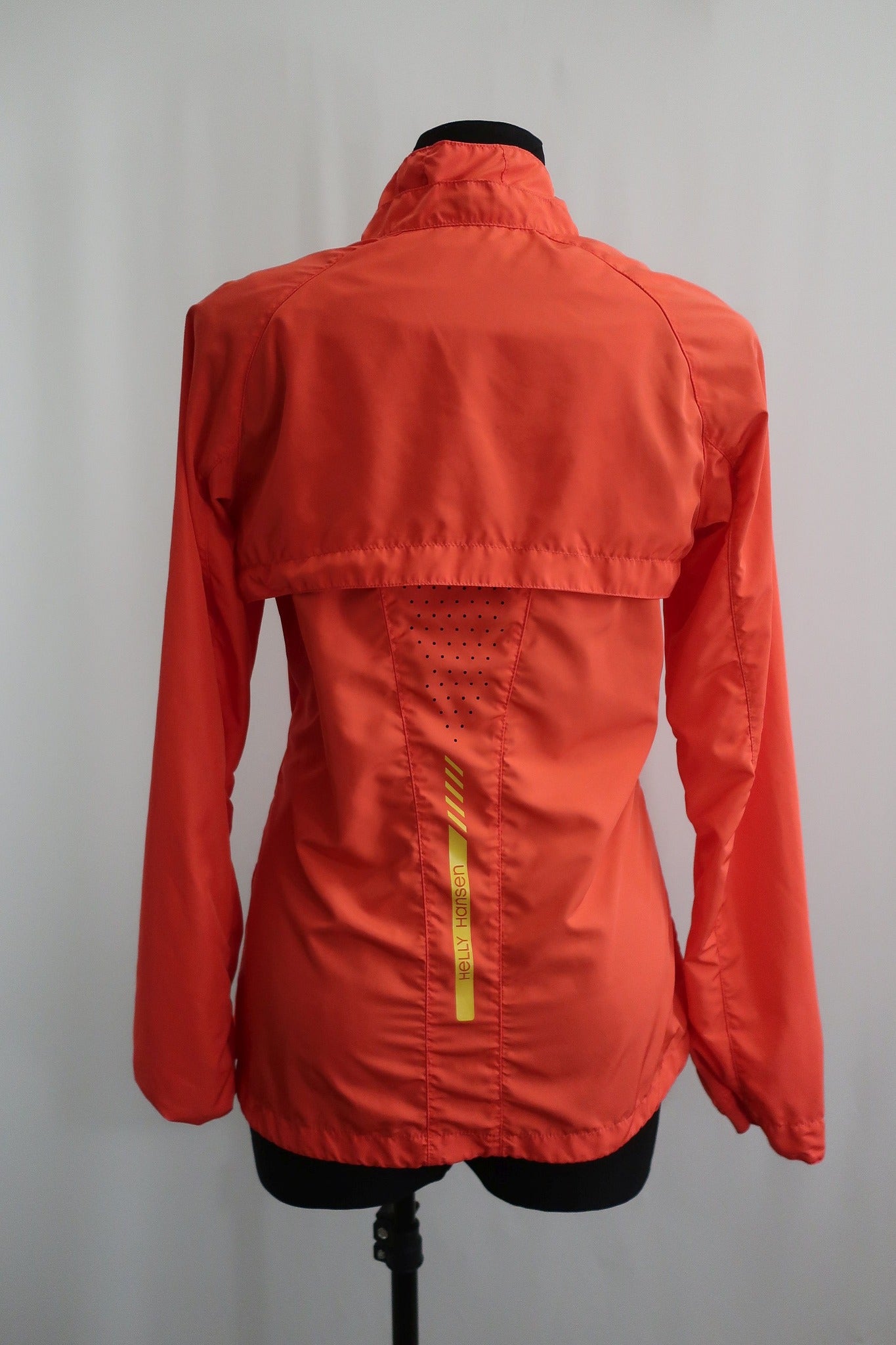 HELLY HANSEN moteriškas bėgimo švarkas/ striukė S/M dydis.