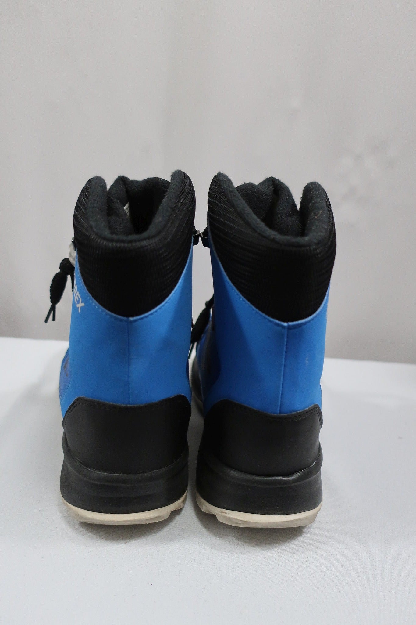 ADIDAS TERREX aulinukai su Primaloft 37/37,5 dydis