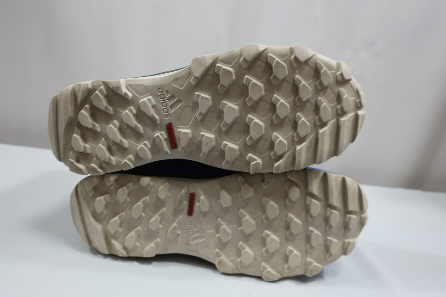 ADIDAS TERREX aulinukai su Primaloft 37/37,5 dydis