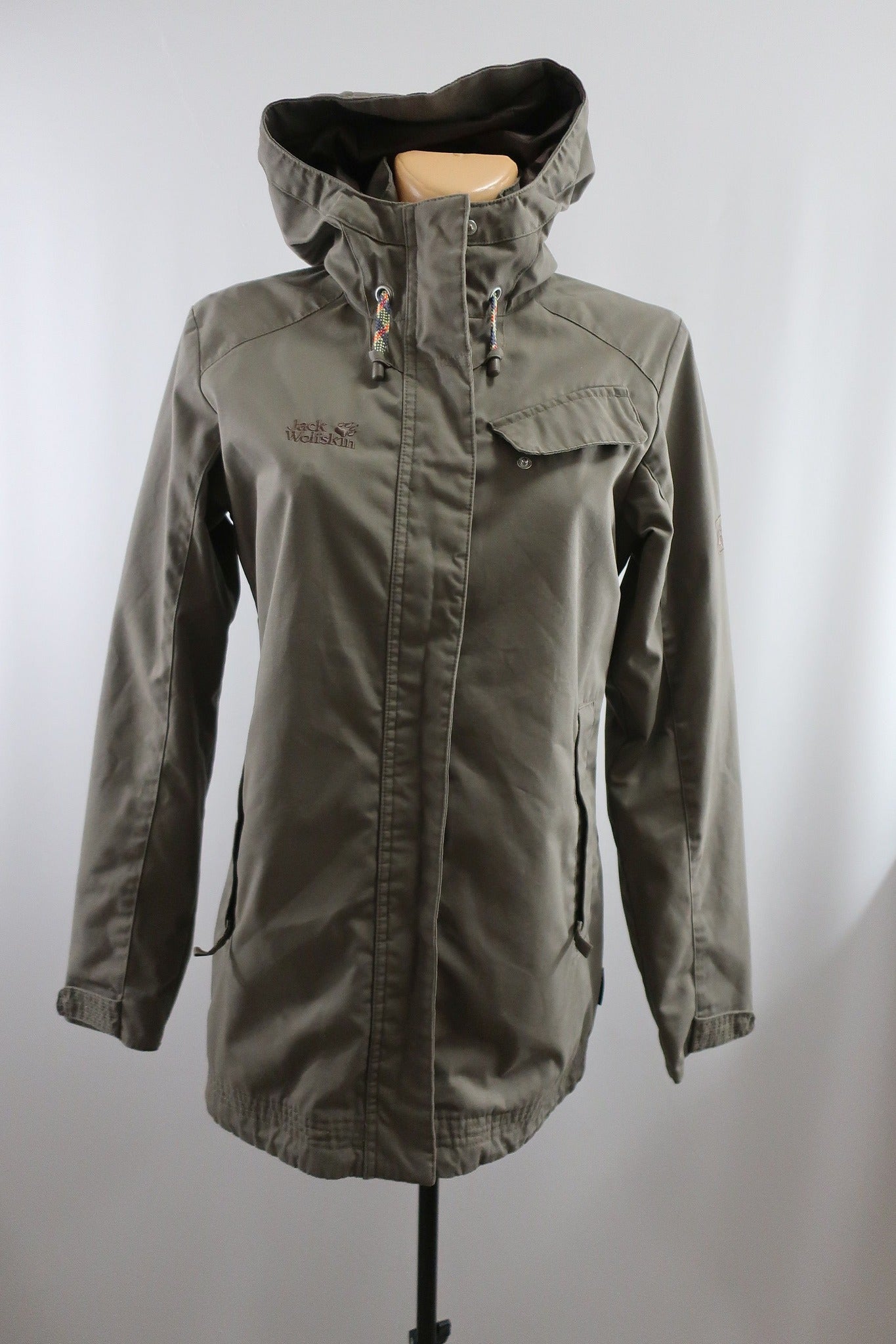 JACK WOLFSKIN moteriška striukė S/M dydis