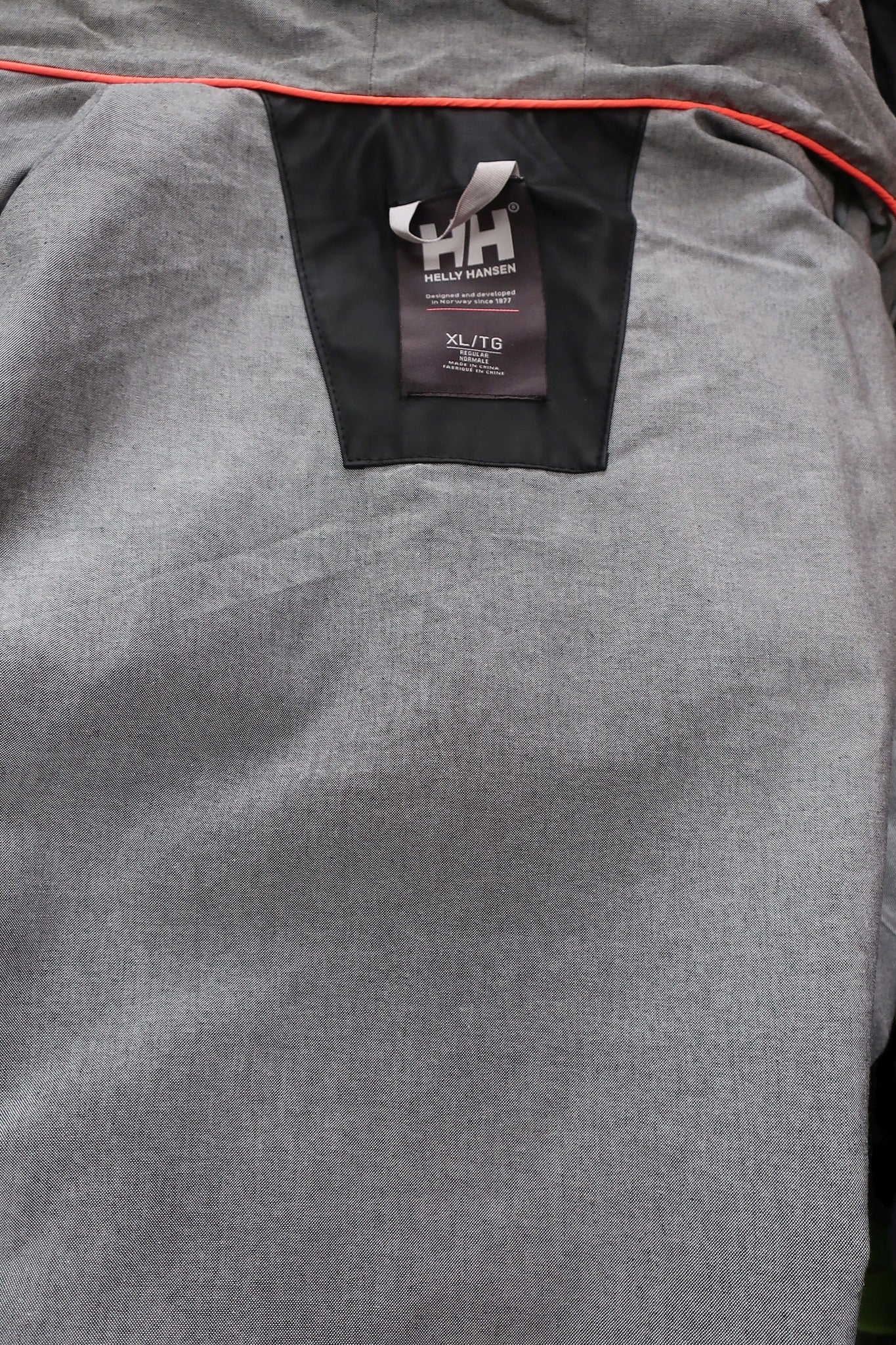 HELLY HANSEN moteriškas lietpaltis XL dydis