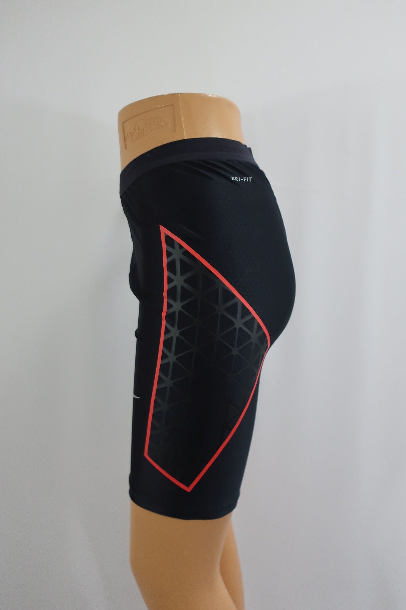 NIKE vyriški kompresiniai sportiniai šortai L/ XL dydis