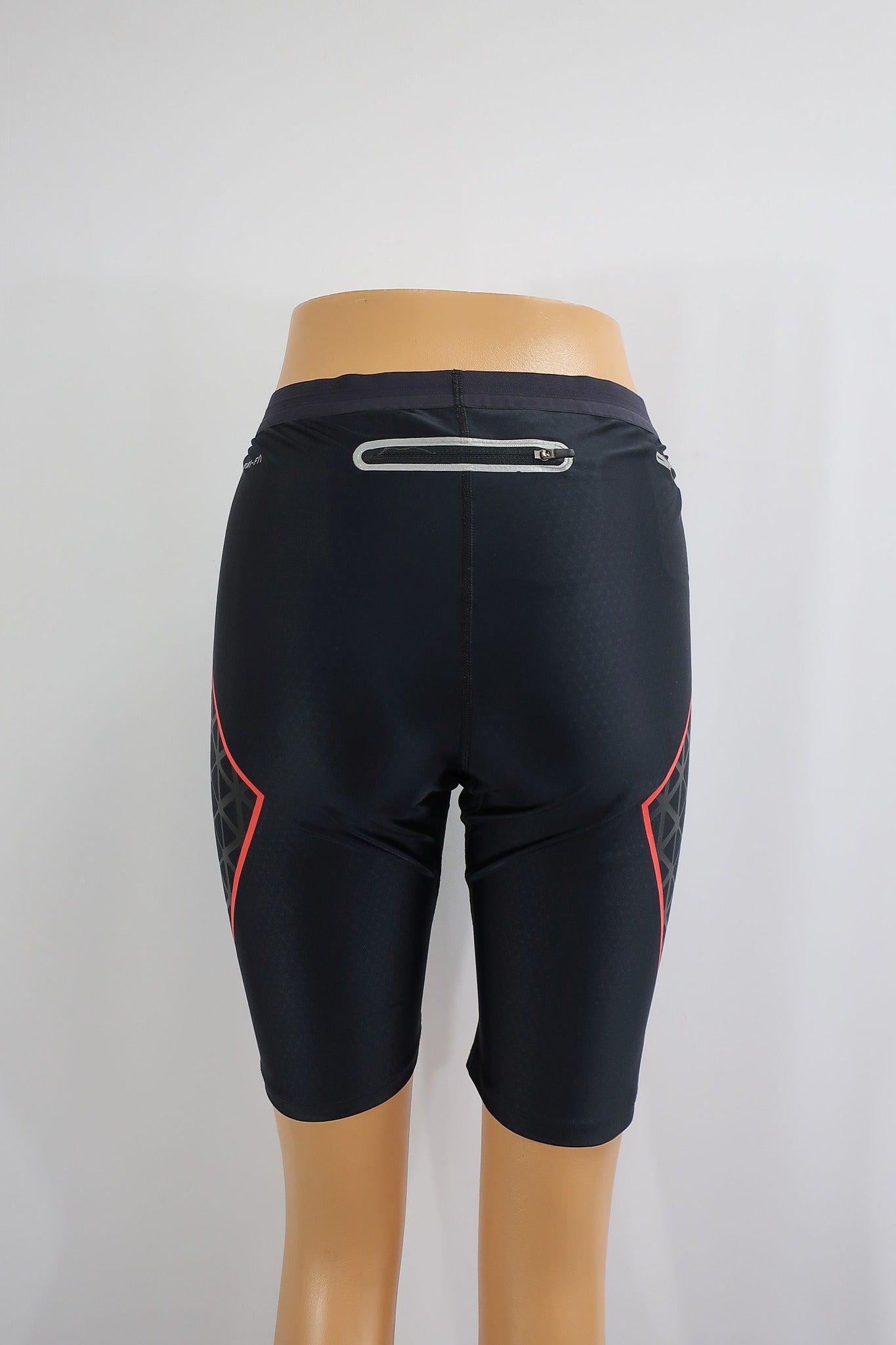 NIKE vyriški kompresiniai sportiniai šortai L/ XL dydis