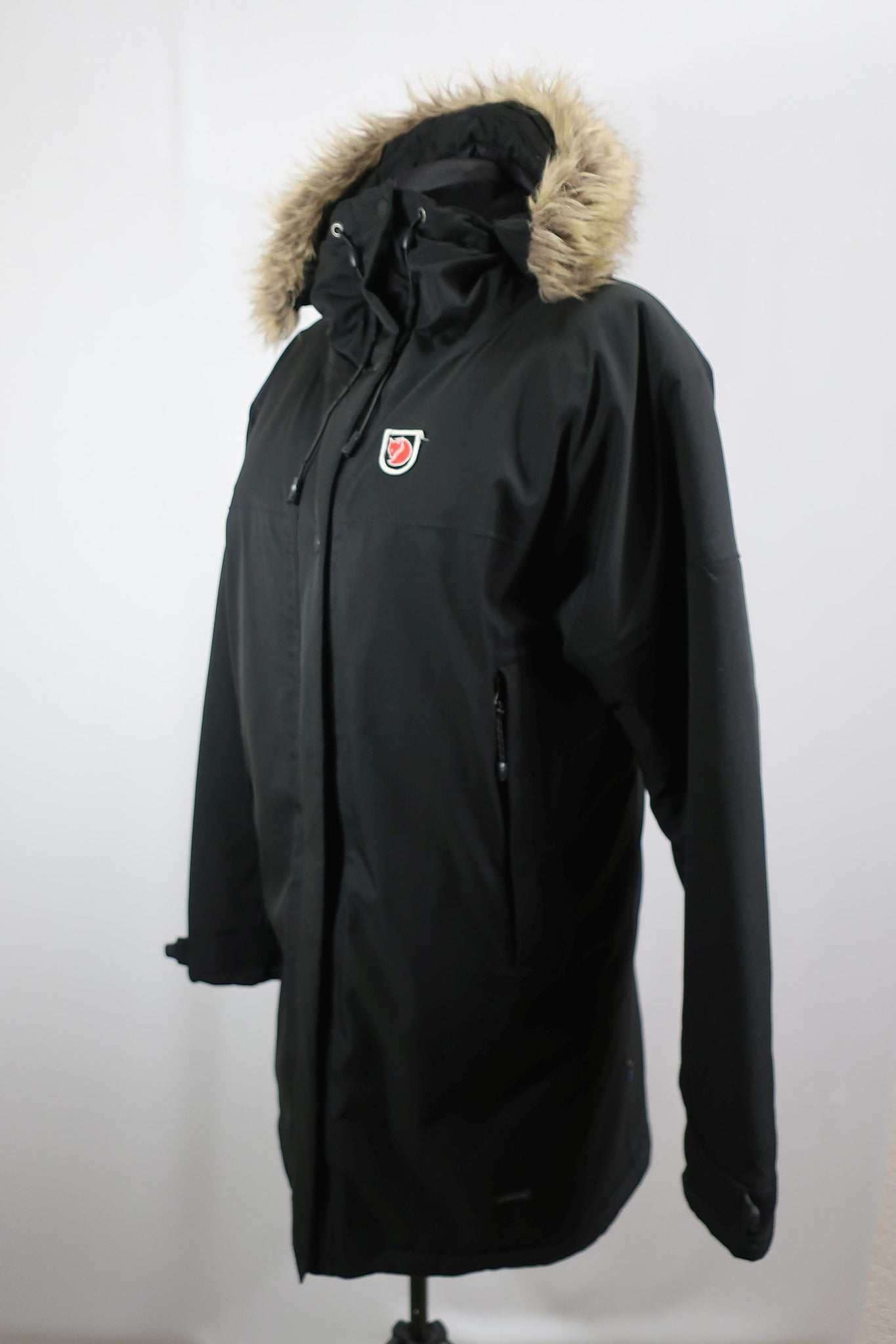 FJALLRAVEN moteriška šilta striukė/parka M/L dydis