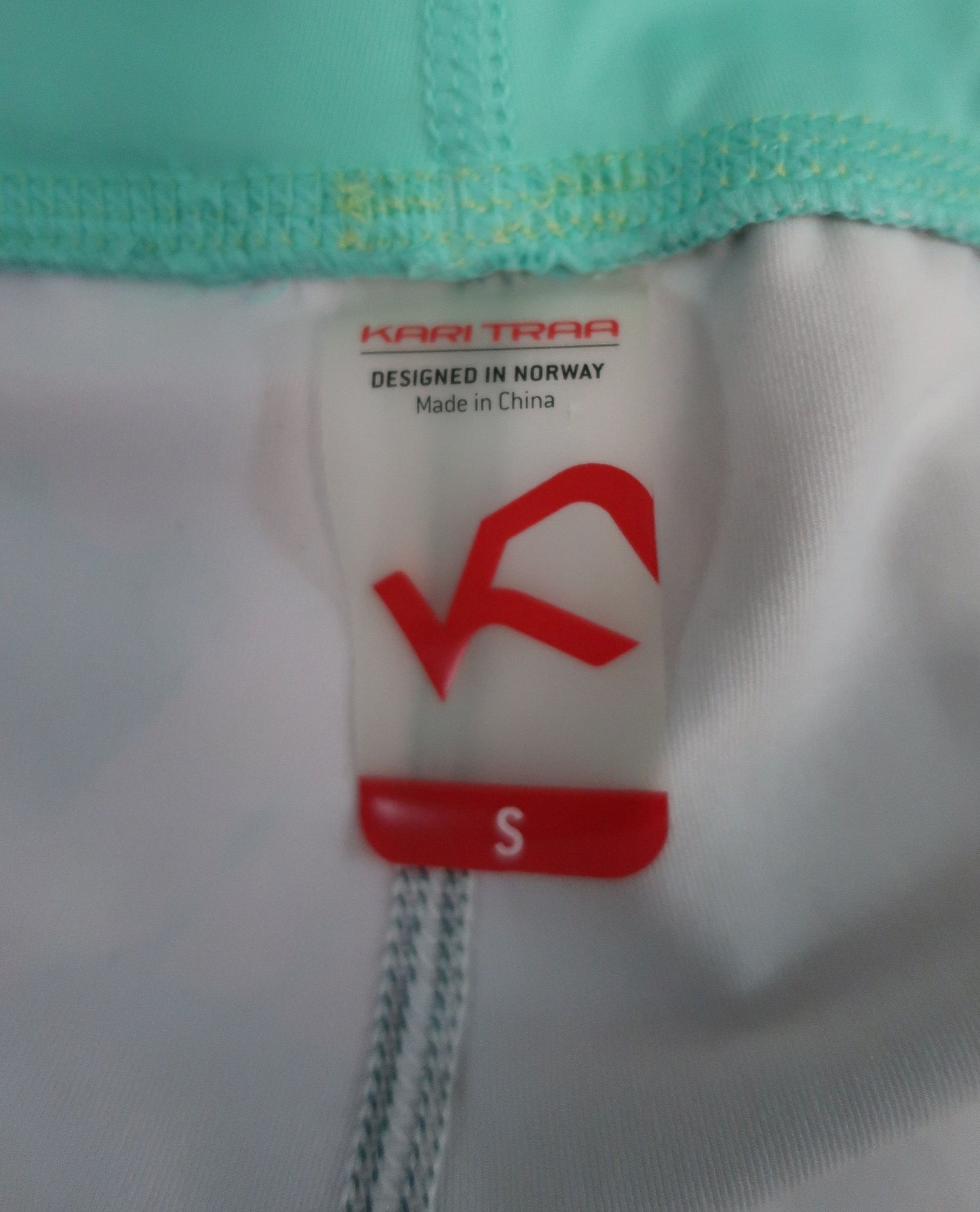 KARITRAA moteriškos sportinės tamprės S dydis