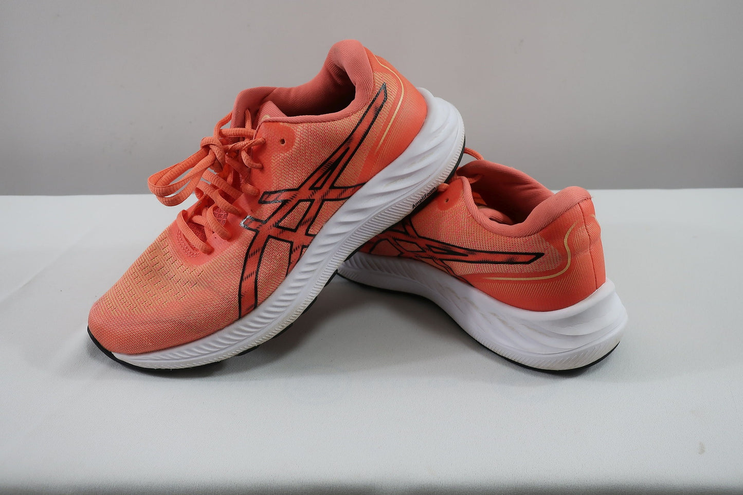 ASICS sportiniai bateliai 38,5 dydis.