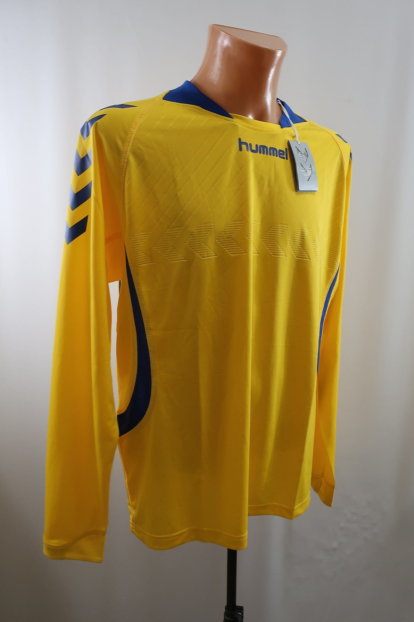 HUMMEL nauji vyriški sportiniai marškinėliai XL dydis.