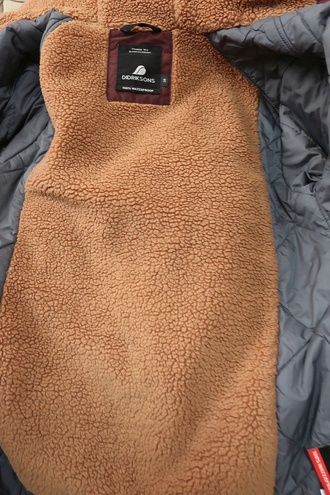 DIDRIKSONS moteriška parka/puspaltis 38/40 dydis