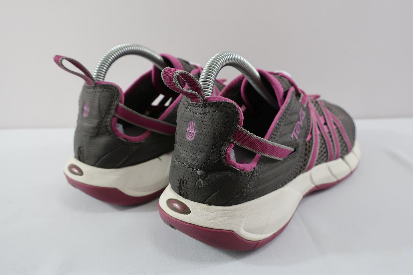 TEVA laisvalaikio batai 39 dydis