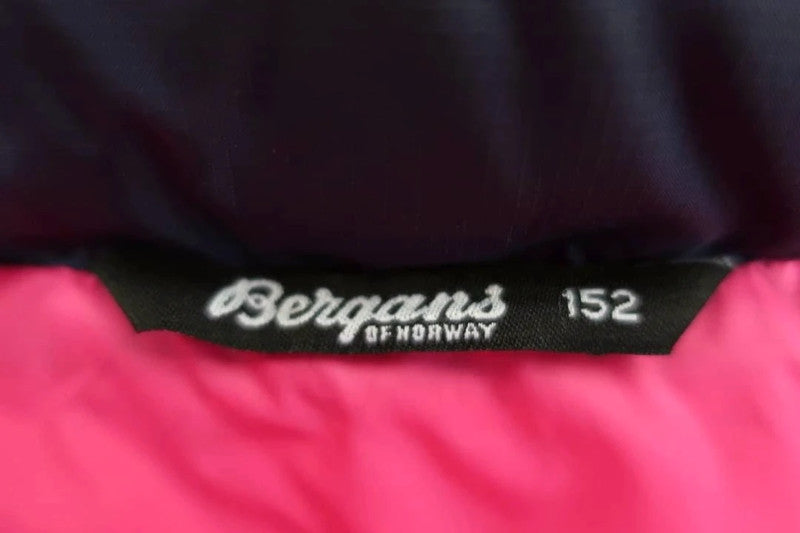 BERGANS pūkinė striukė 152 ūgiui