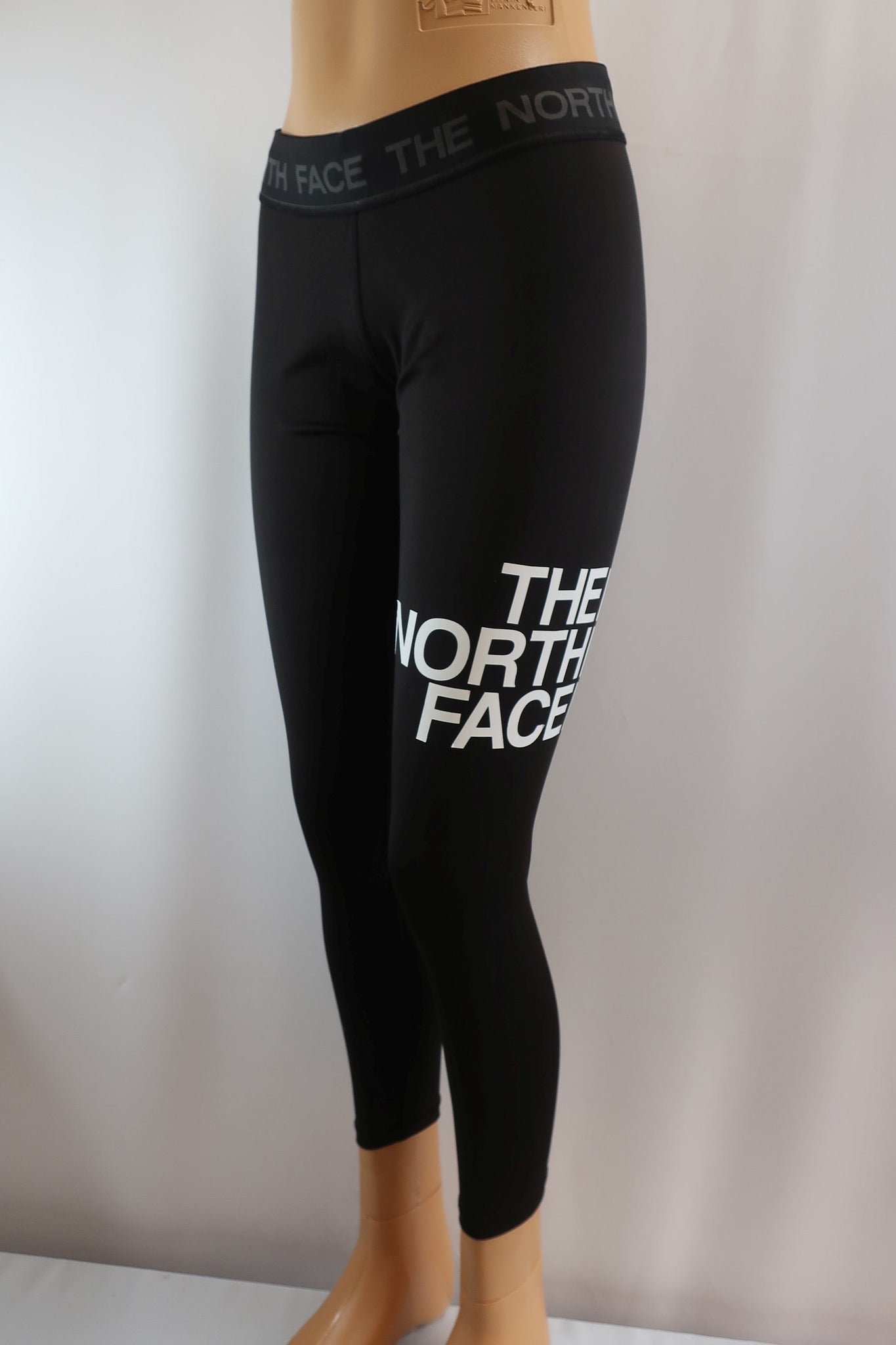 THE NORTH FACE moteriškos sportinės tamprės M dydis