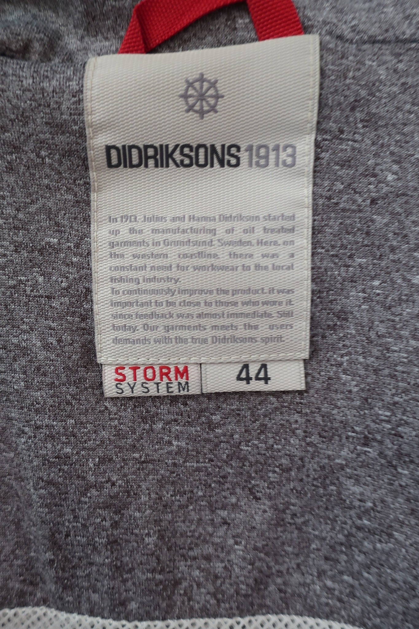 DIDRIKSONS moteriškas puspaltis/parka 44 dydis