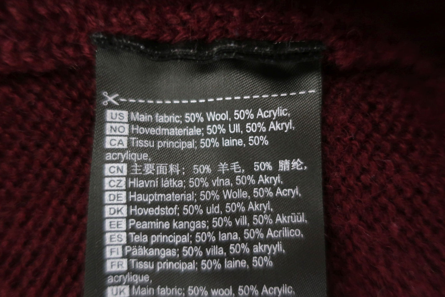 KARITRAA moteriškas vilnonis megztinis L dydis