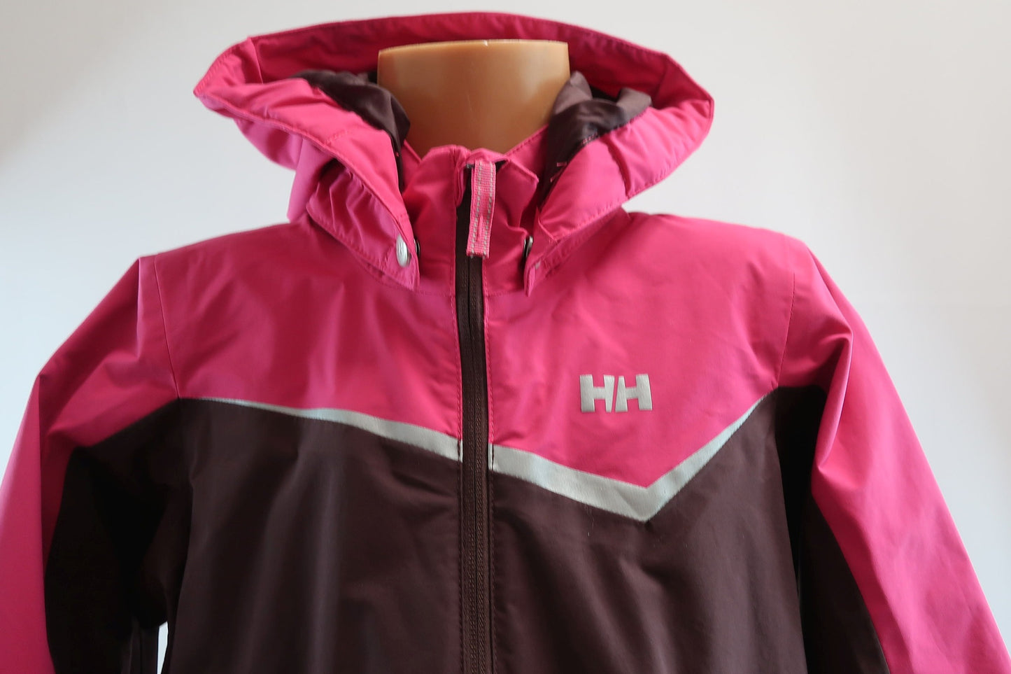 HELLY HANSEN vaikiška striukė 116 ūgiui