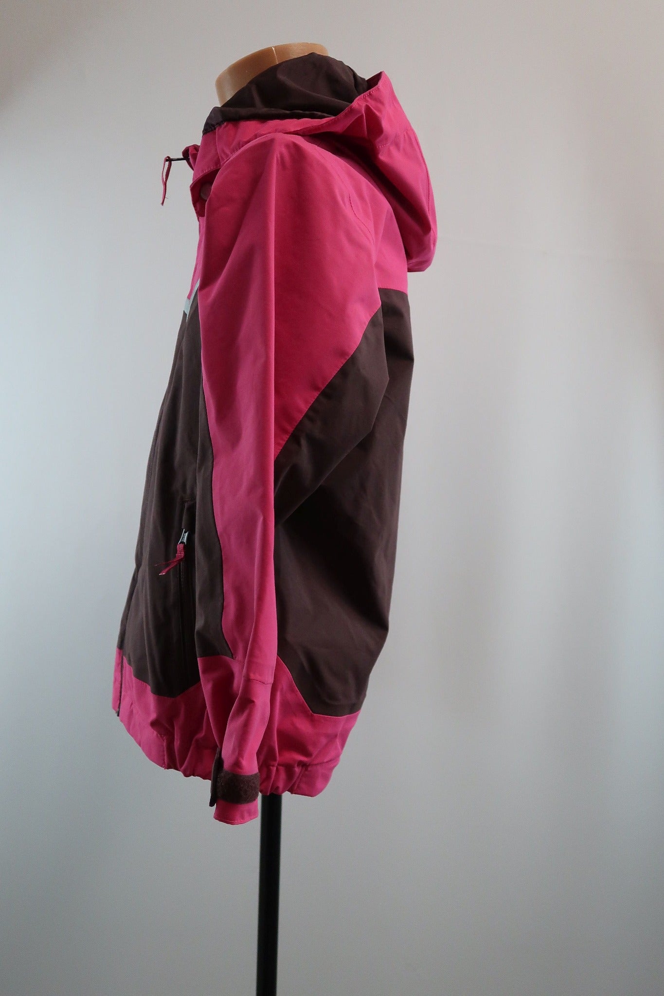HELLY HANSEN vaikiška striukė 116 ūgiui