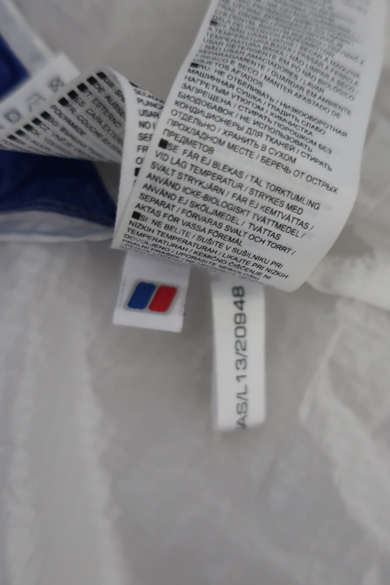 BERGHAUS moteriška sportinė striukė/vėjinukė M/L dydis
