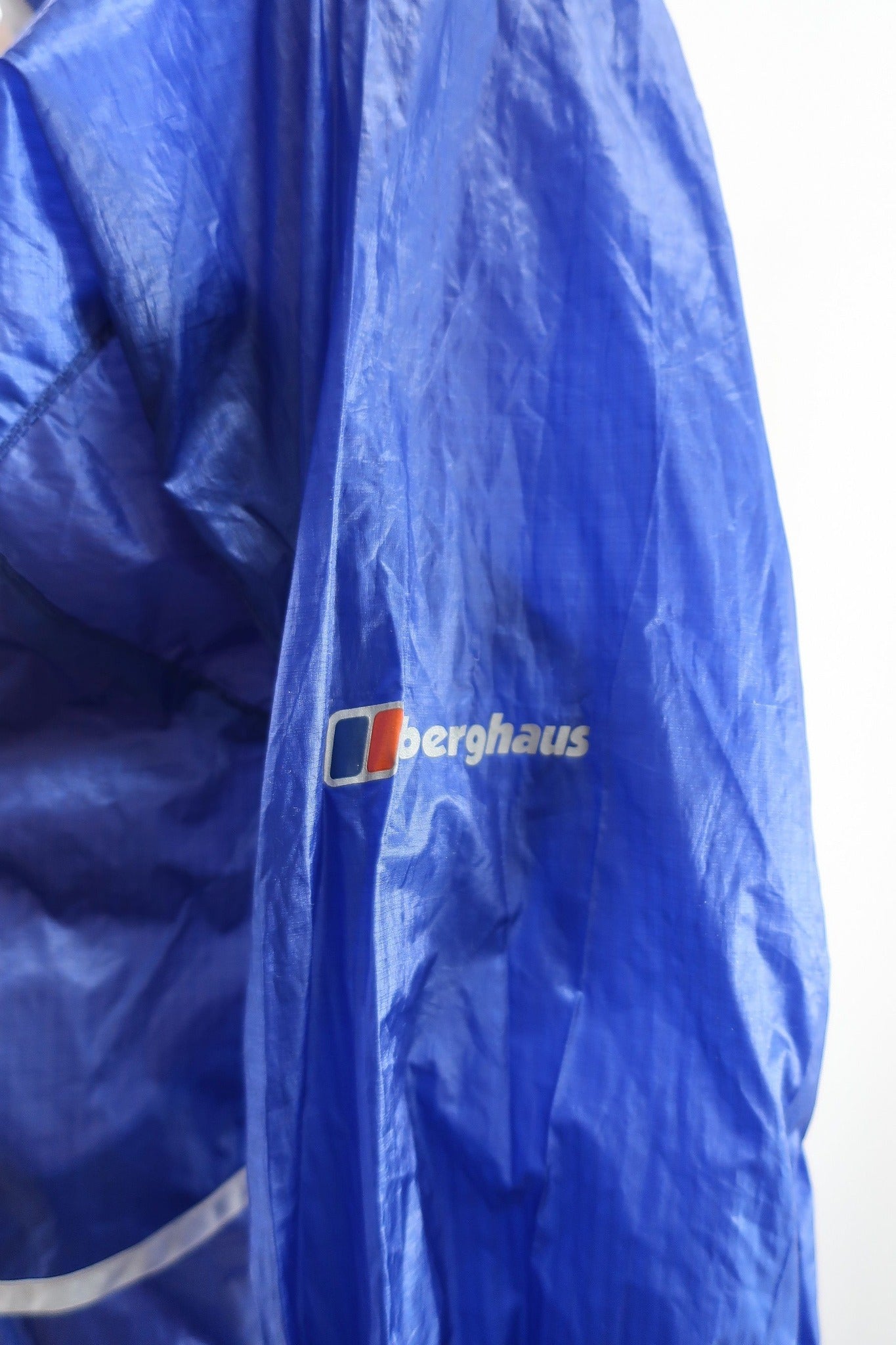 BERGHAUS moteriška sportinė striukė/vėjinukė M/L dydis