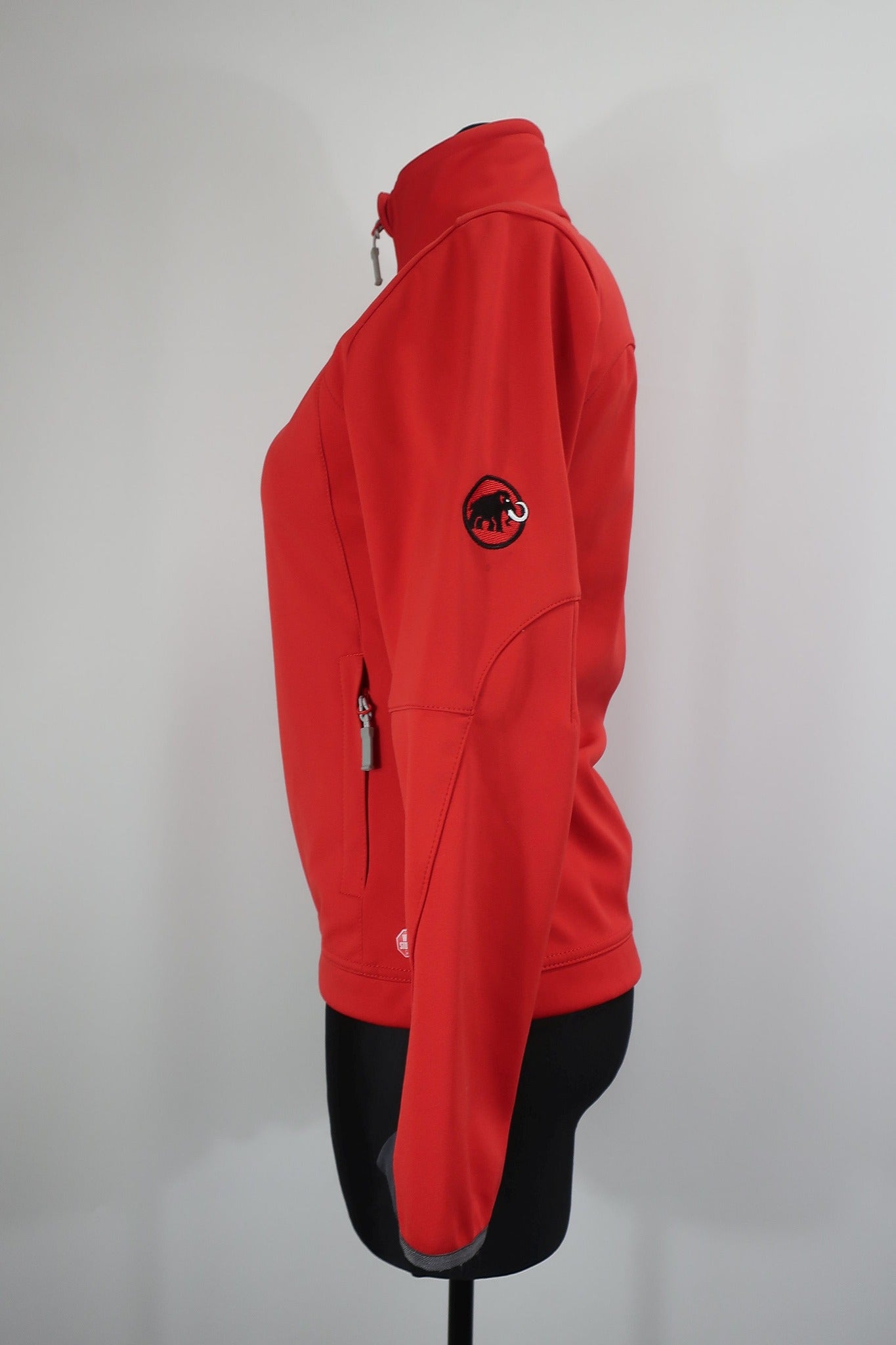 MAMMUT moteriška softšelinė striukė S dydis