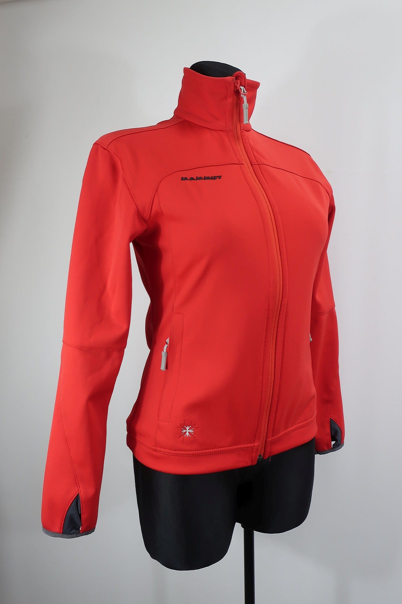 MAMMUT moteriška softšelinė striukė S dydis