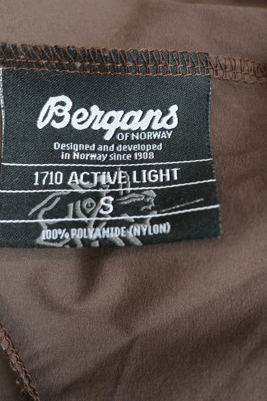 BERGANS vyriška lengva striukė /vėjinukė S dydis