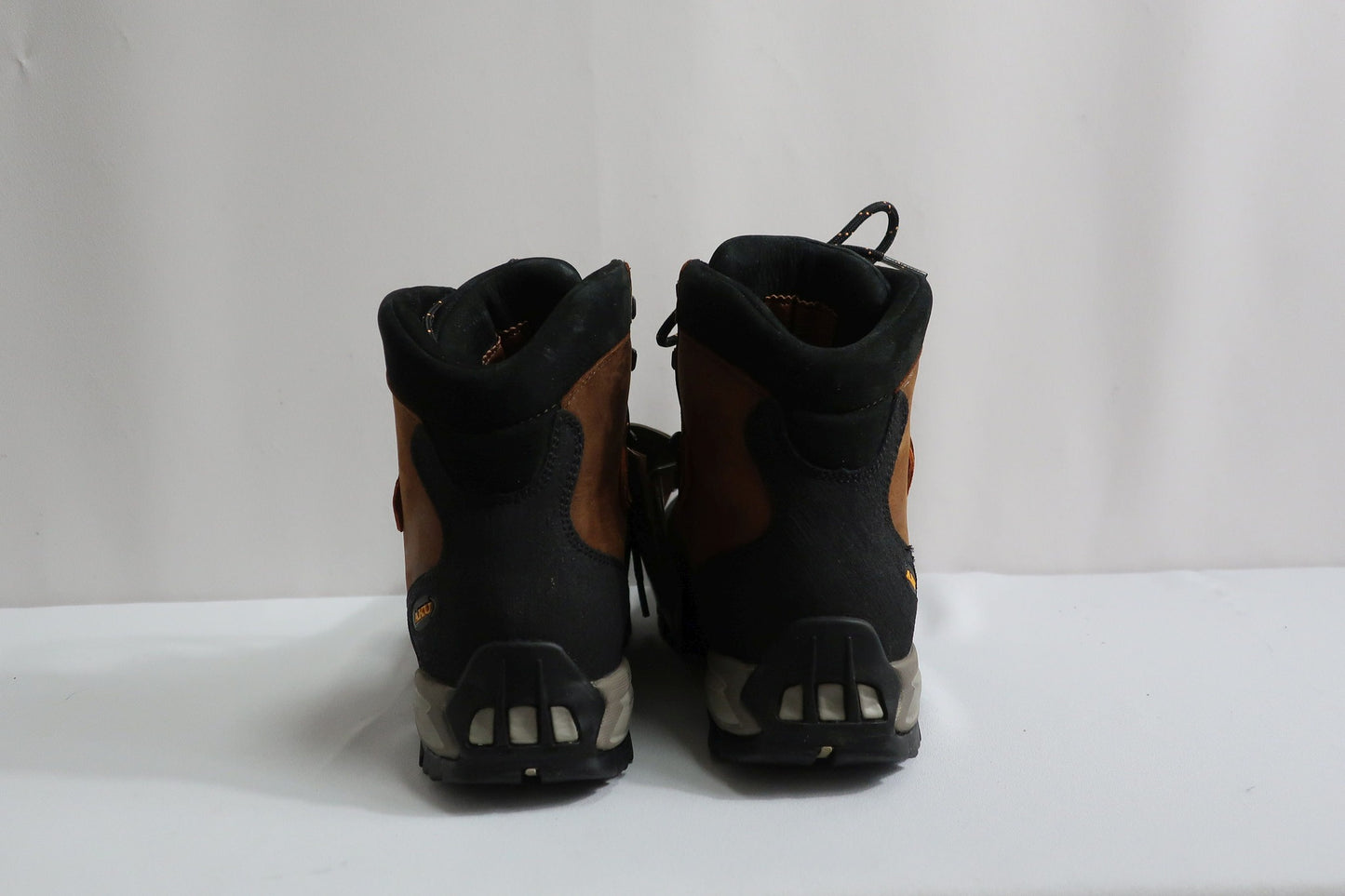 AKU nauji odiniai laisvalaikio, žygio batai su Gore-Tex 37,5/38 dydis
