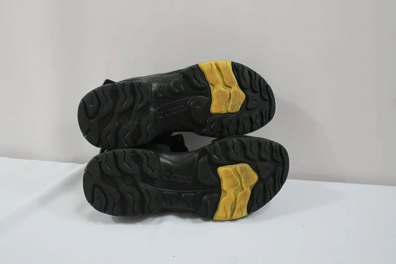 ECCO sandalai/basutės 39 dydis