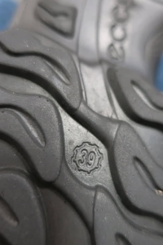 ECCO sandalai/basutės 39 dydis