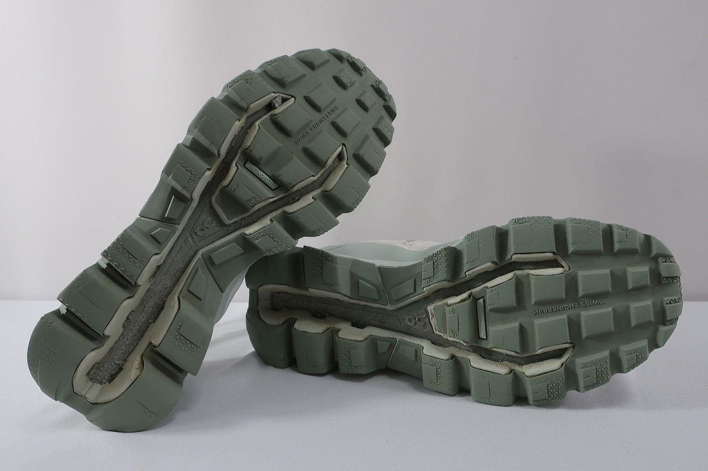 ON CLOUD (Swiss Engineering) sportiniai batai 40/40,5 dydis