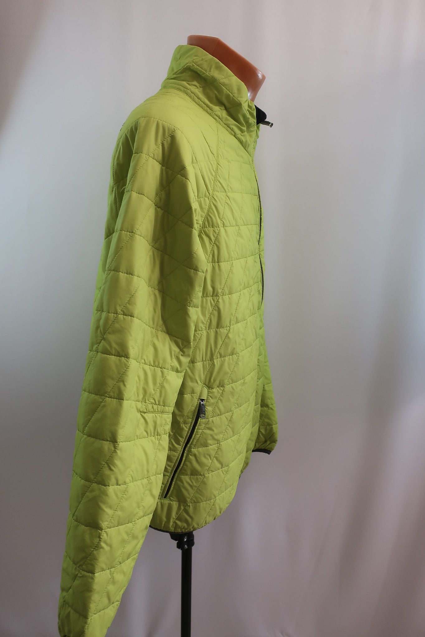 OAKLEY vyriška striukė su Primaloft M/L dydis