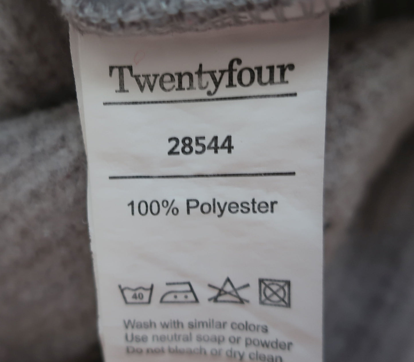 TWENTY FOUR moteriškas šiltukas 38 dydis