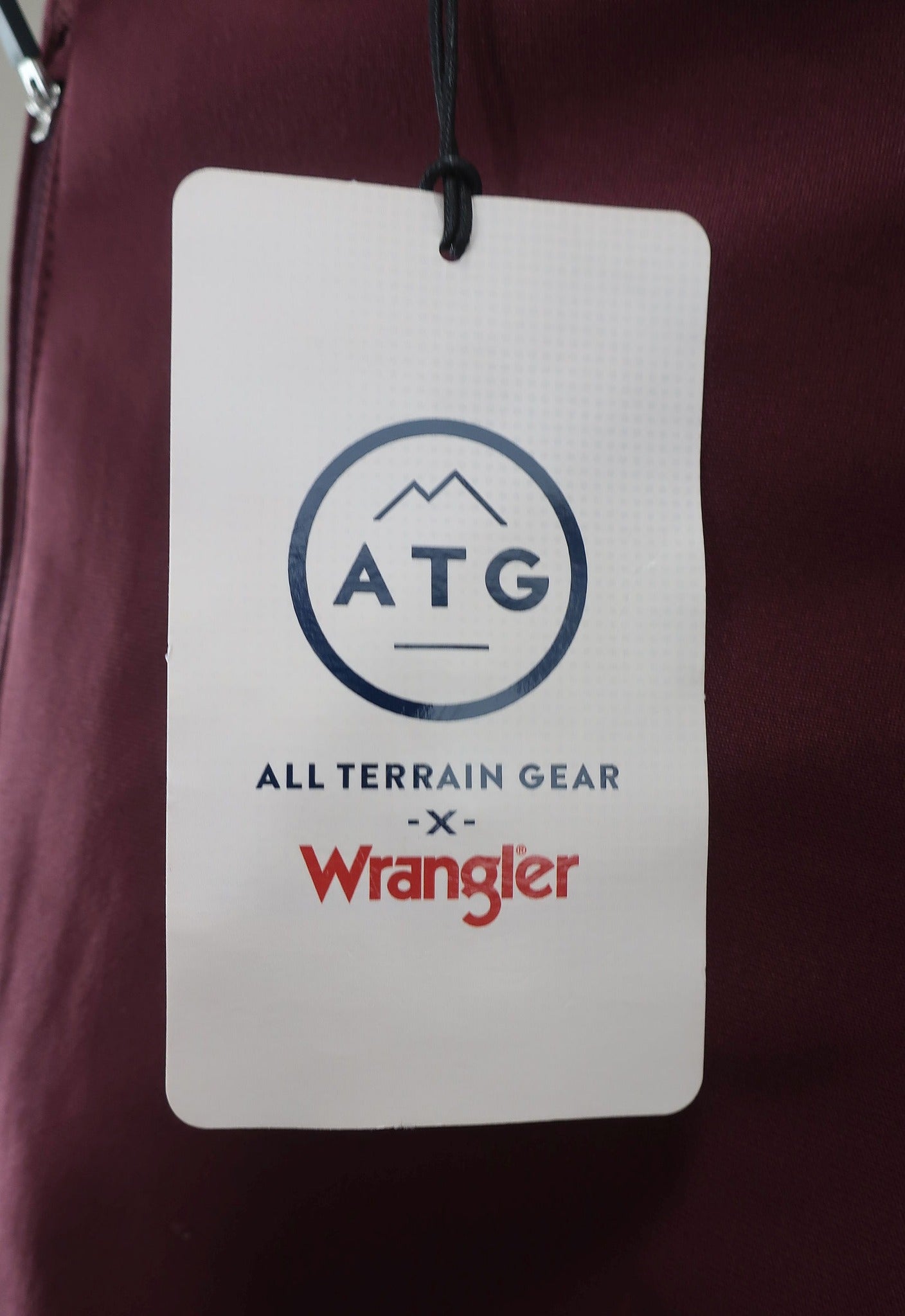 WRANGLER naujos moteriškos laisvalaikio, trekingo kelnės XL dydis