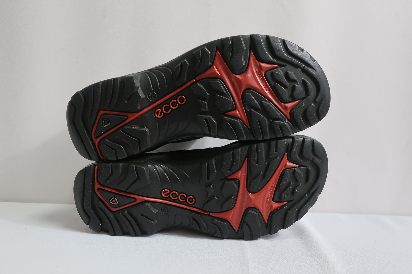 ECCO sandalai/basutės 43 dydis