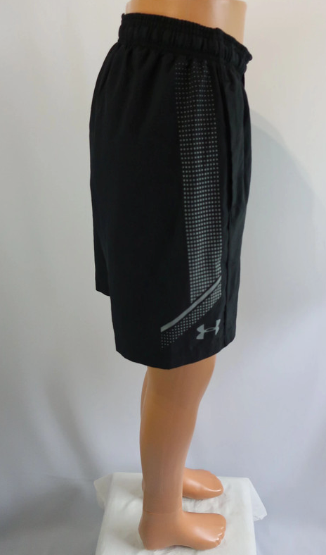 Under Armour vyriški šortai S dydis