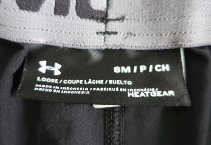 Under Armour vyriški šortai S dydis
