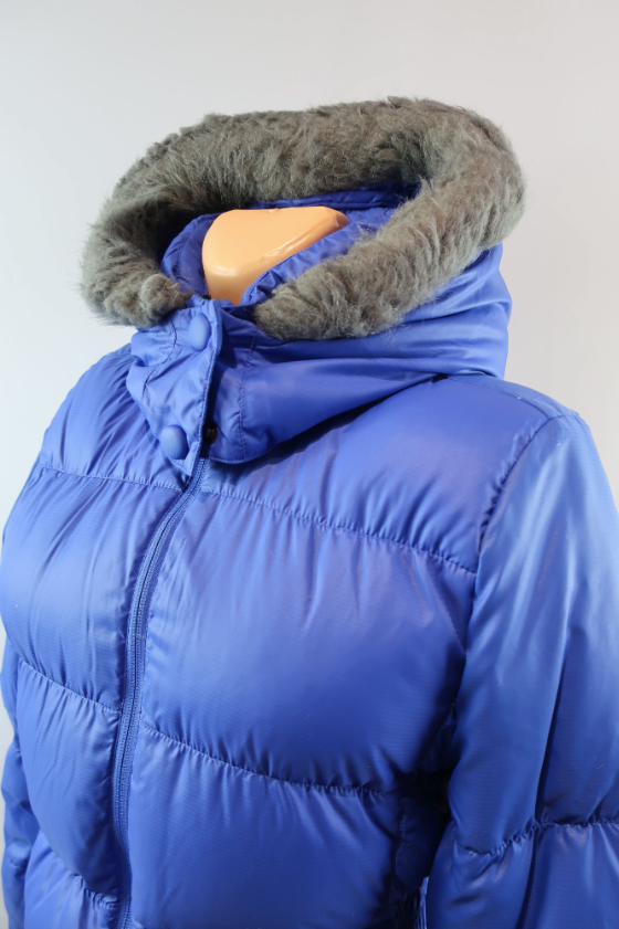 ADIDAS moteriška pūkinė striukė 36/38 dydis.