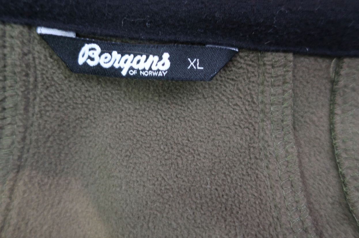 BERGANS vyriška softšelinė striukė L/XL dydis