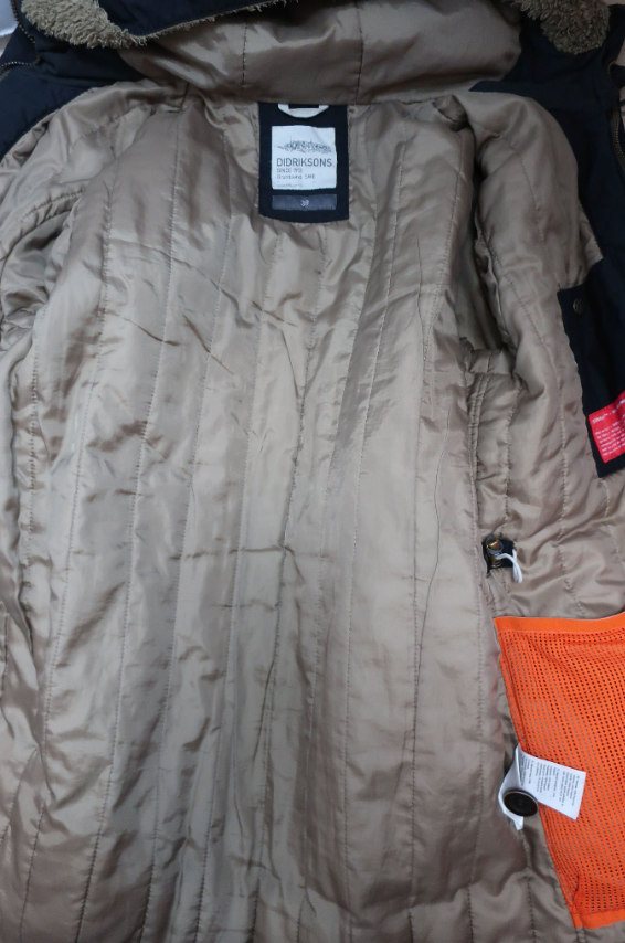 DIDRIKSONS moteriškas puspaltis/parka 38 dydis