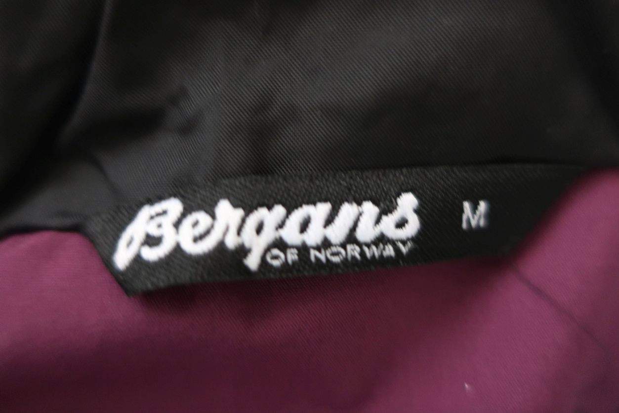 BERGANS moteriškas puspaltis M dydis